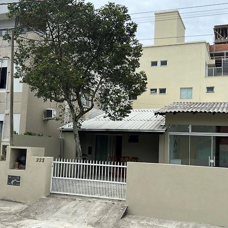 Casa Entre Dois Mares - Casa Bege Vila Bombinhas Exterior foto